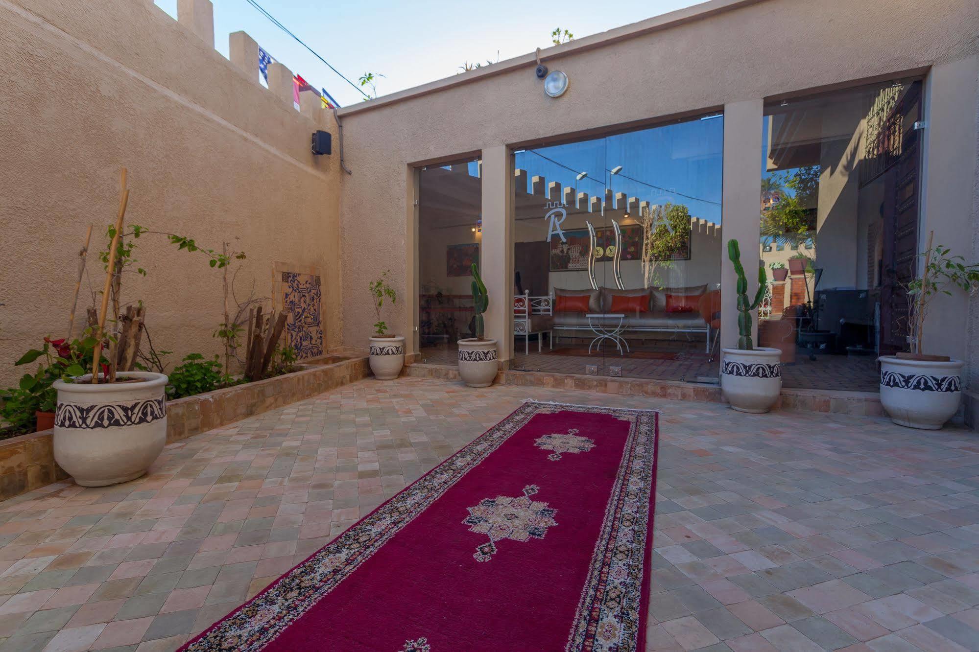 Residence Al Ounsse Marrakesh Bagian luar foto