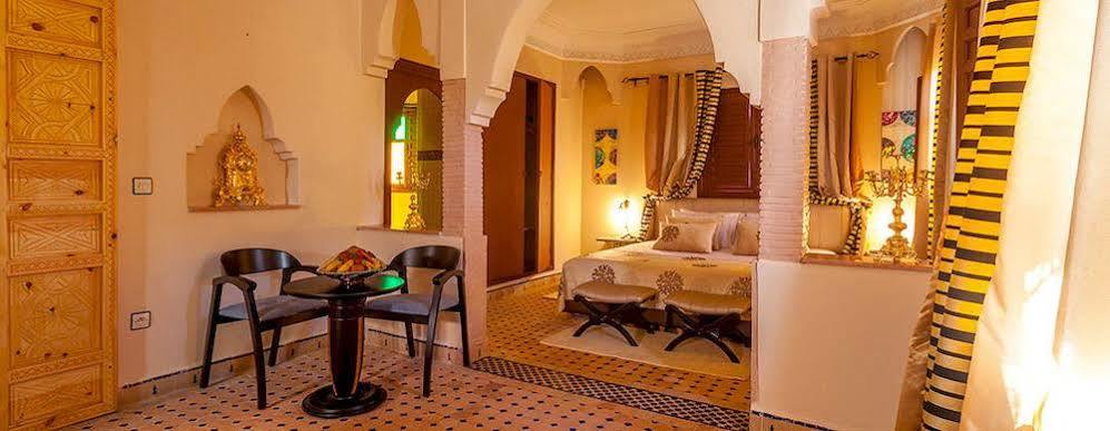 Residence Al Ounsse Marrakesh Bagian luar foto