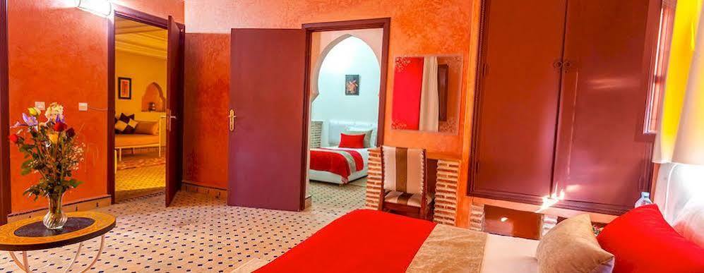 Residence Al Ounsse Marrakesh Bagian luar foto